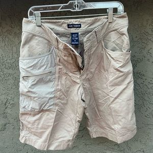 Men’s Arc’Teryx shorts